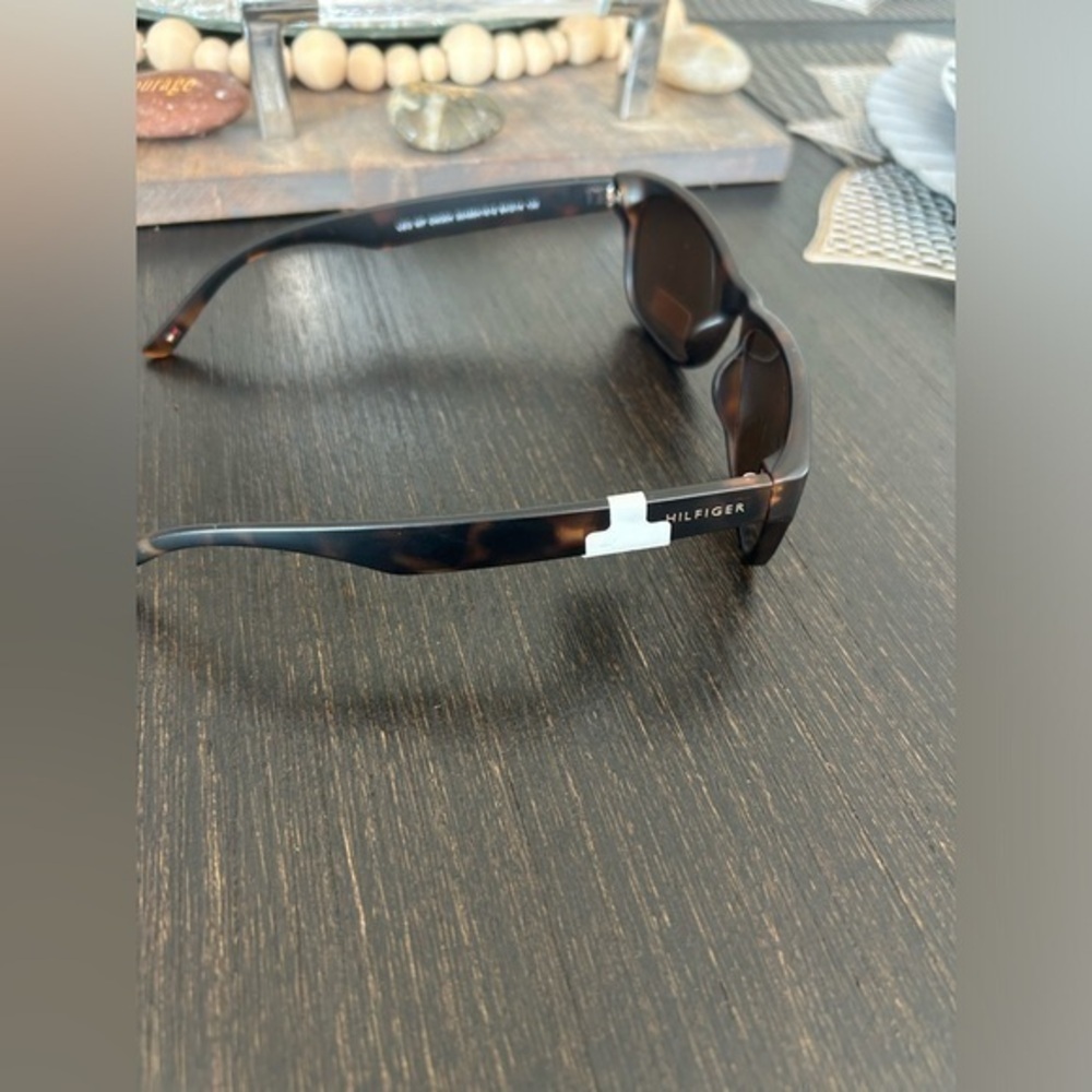 ✨NWT Tommy Hilfiger mirror black tortoise sunshades sunglasses 😎 - Picture 14 of 14